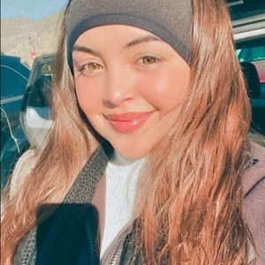 Meet your Posher, Selena